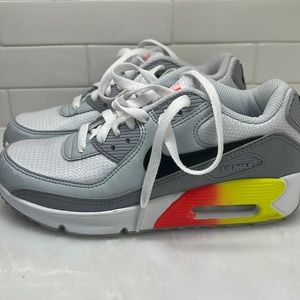 Nike Air Max 90 Wolf Grey/Neon Green/Neon Orange Size 4Y NEW without box